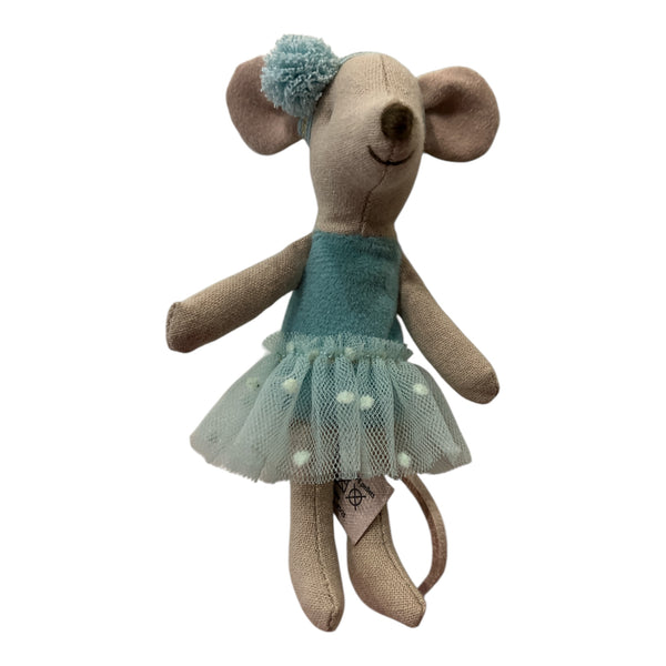 Dance Mouse in Daybed
