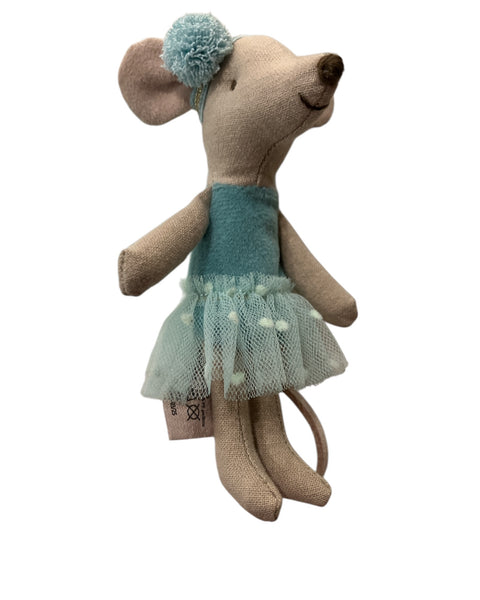 Dance Mouse in Daybed