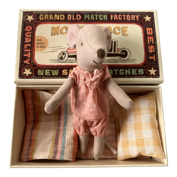 Big sister mouse in Matchbox